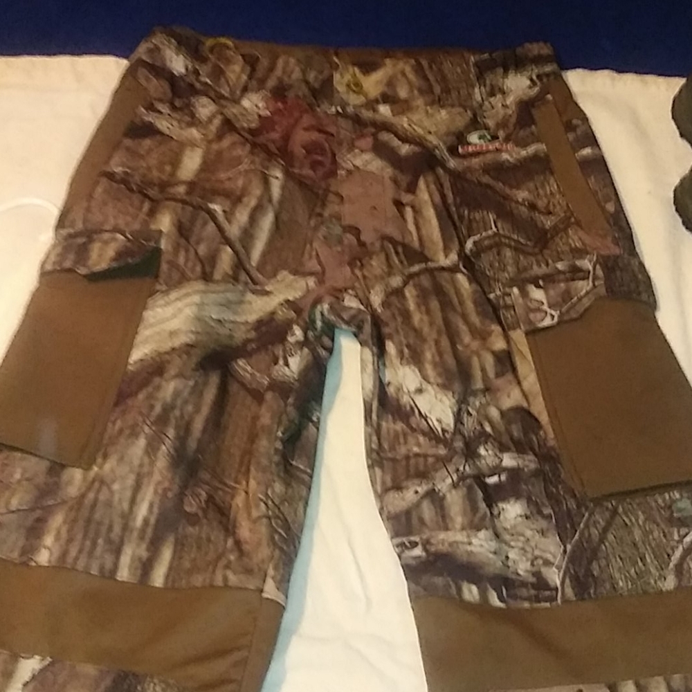 Hunting Gear - Picture 8 of 16
